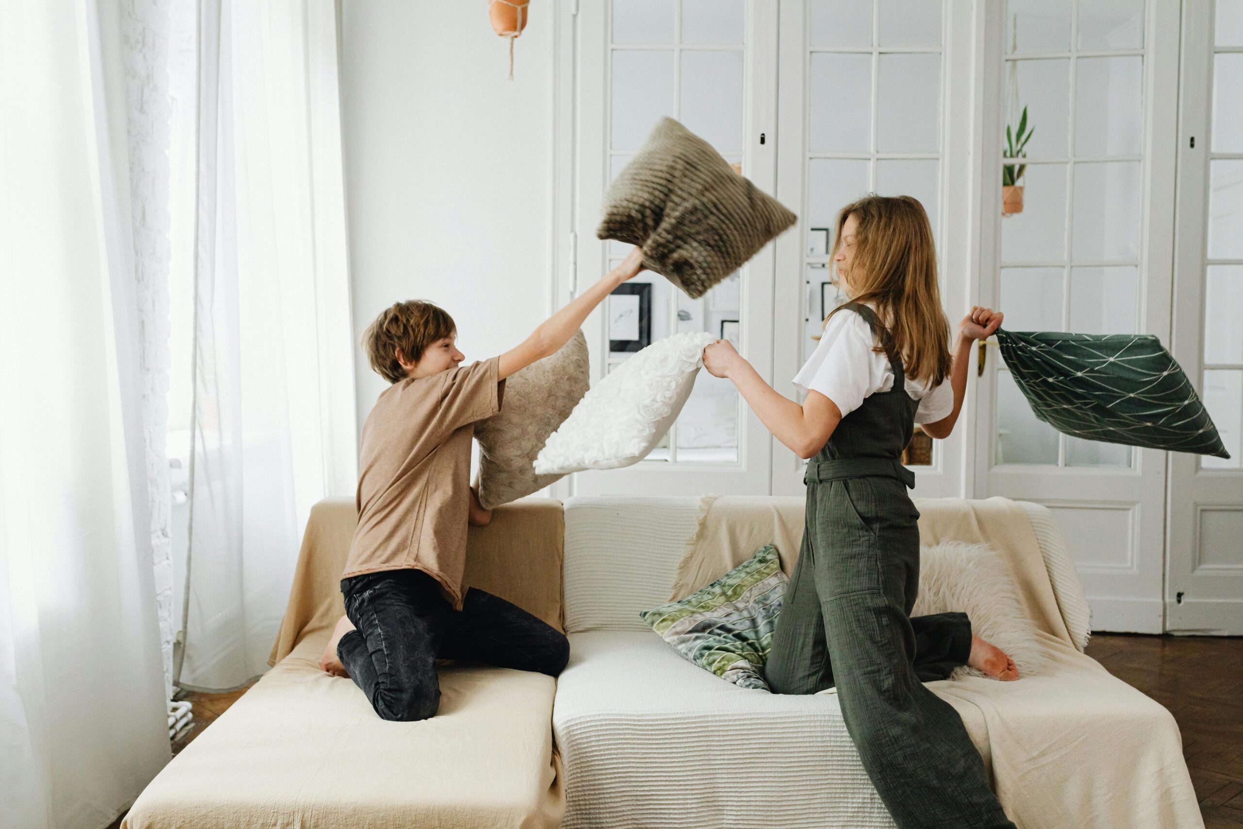 siblings fighting